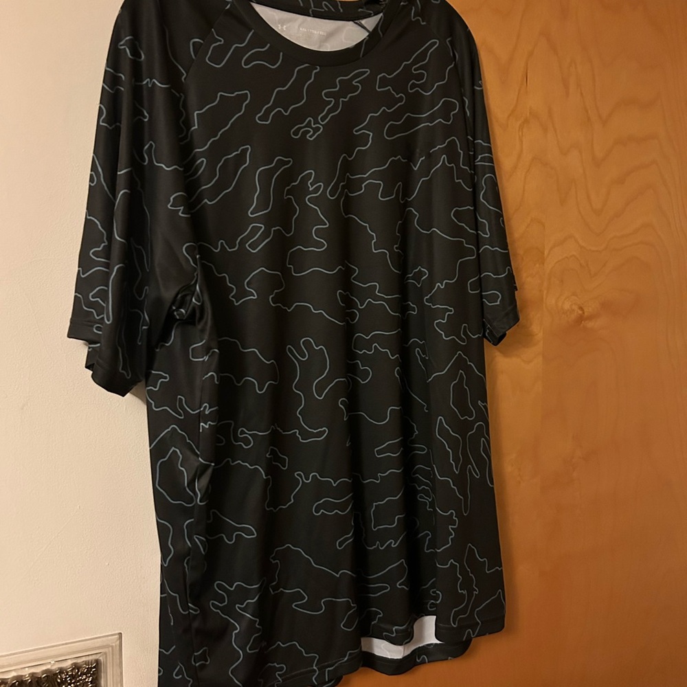 Under Armer shirt